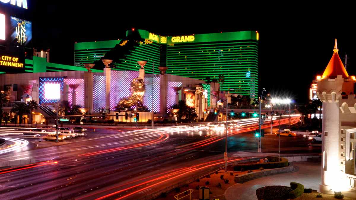 Hackers that breached Las Vegas casinos rely on violent threats, research  shows