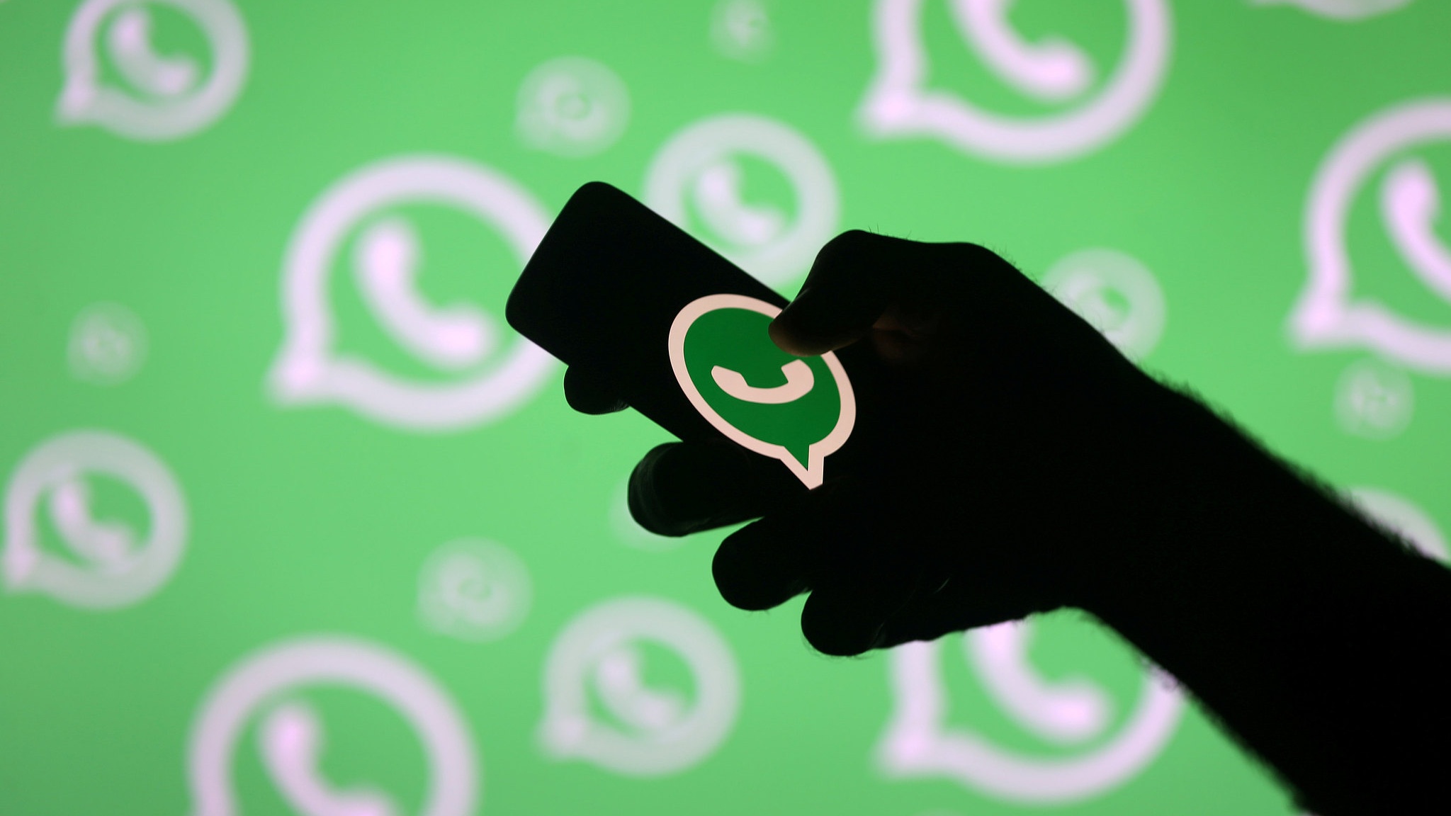 Meta destroys WhatsApp accounts with links to Iranian hacker group