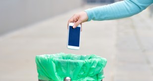 iphone trash broken cracked jailbreak fraud mobile