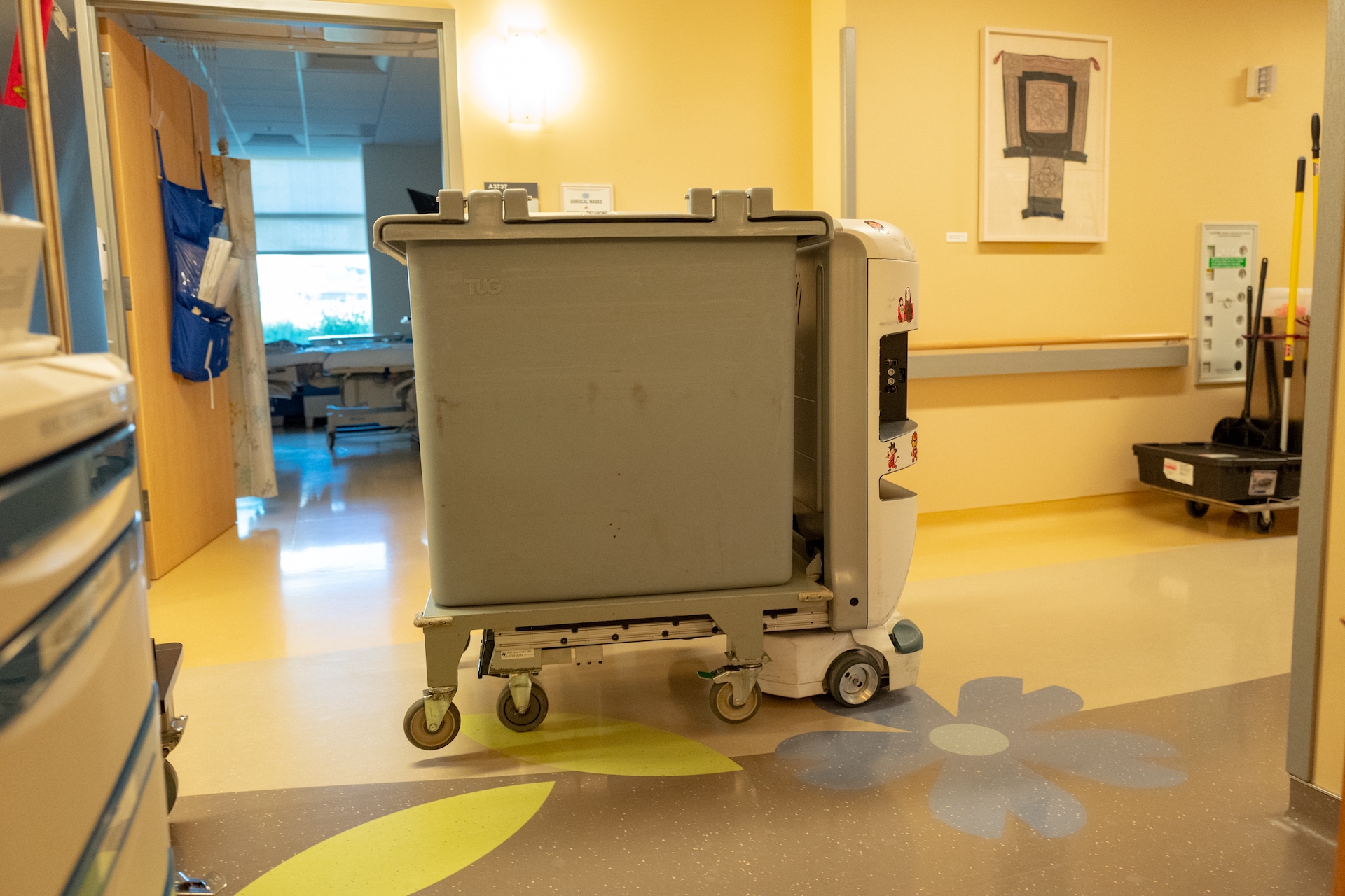 diskret Yoghurt Mysterium Hospital hallway robots get patches for potentially serious bugs |  CyberScoop