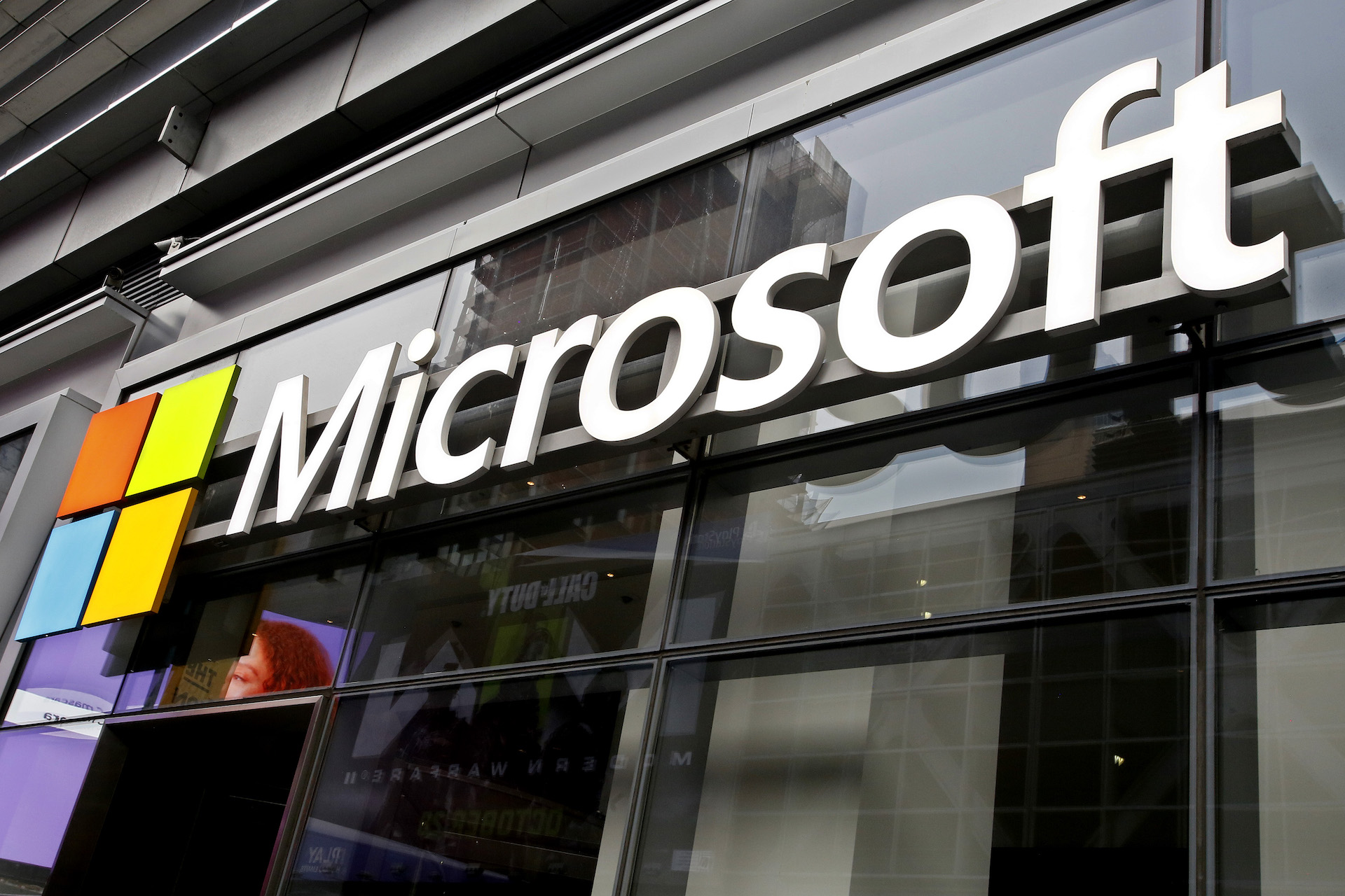 How a Cloud Flaw Gave Chinese Spies a Key to Microsoft's Kingdom