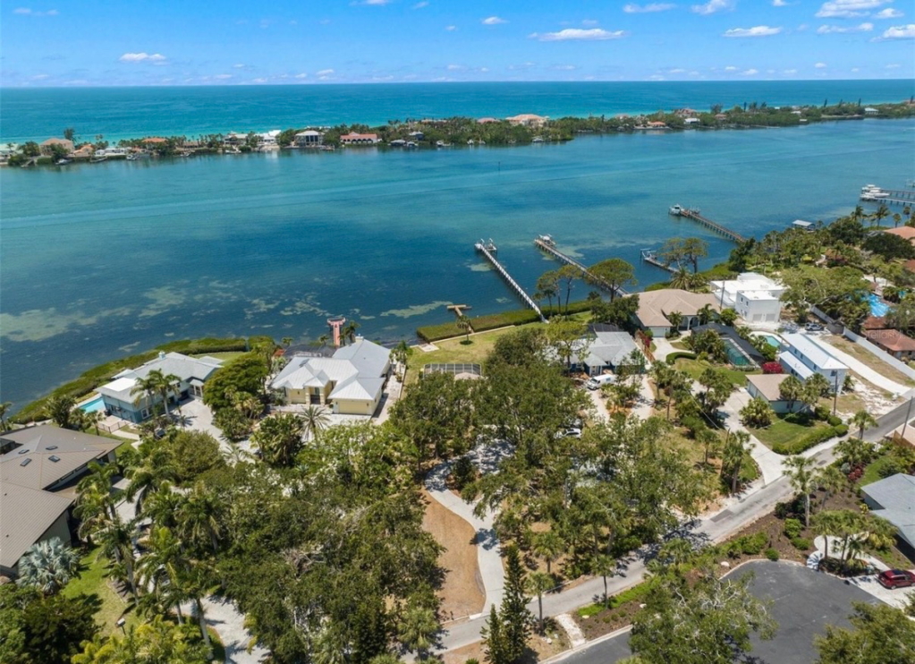 Aerial shot of the Nokomis, Florida property authorities seized from Angelo Martino. (Redfin)
