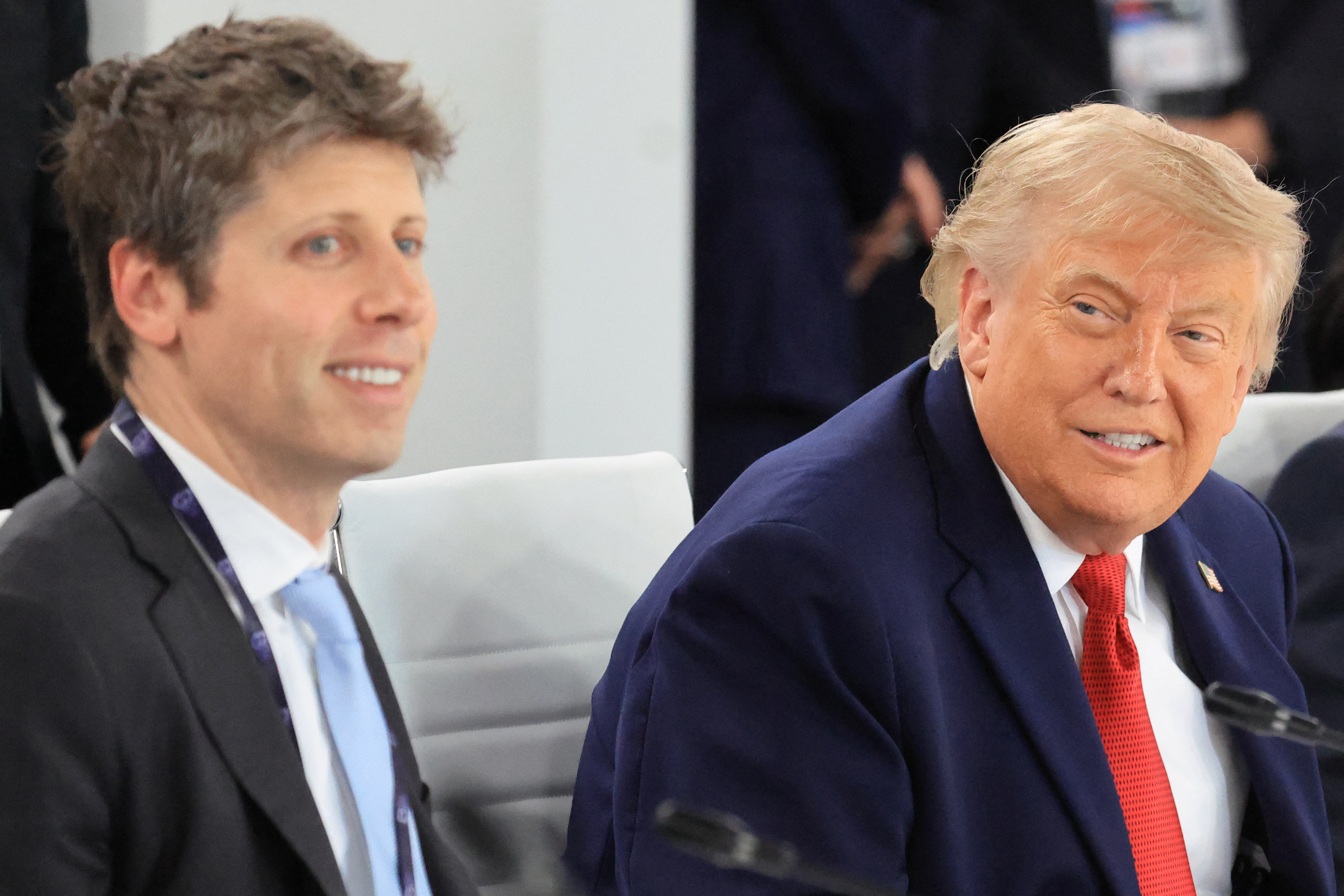 Citing China, President Trump doubles down on hands-off approach to AI regulation