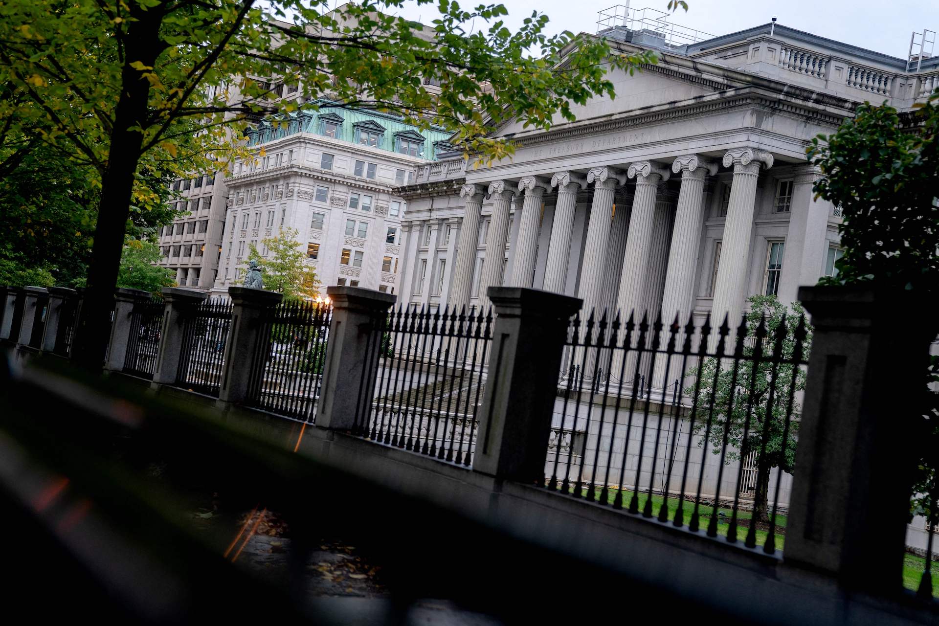 US Treasury Lifts Sanctions on Three Entities Linked to IRGC